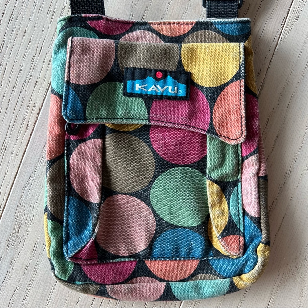 Kavu cross body adjustable bag polka dot